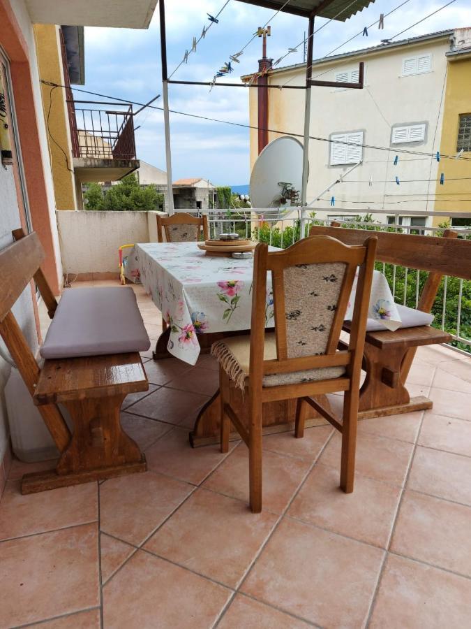 Apartman Gabriel Podgora Exterior foto