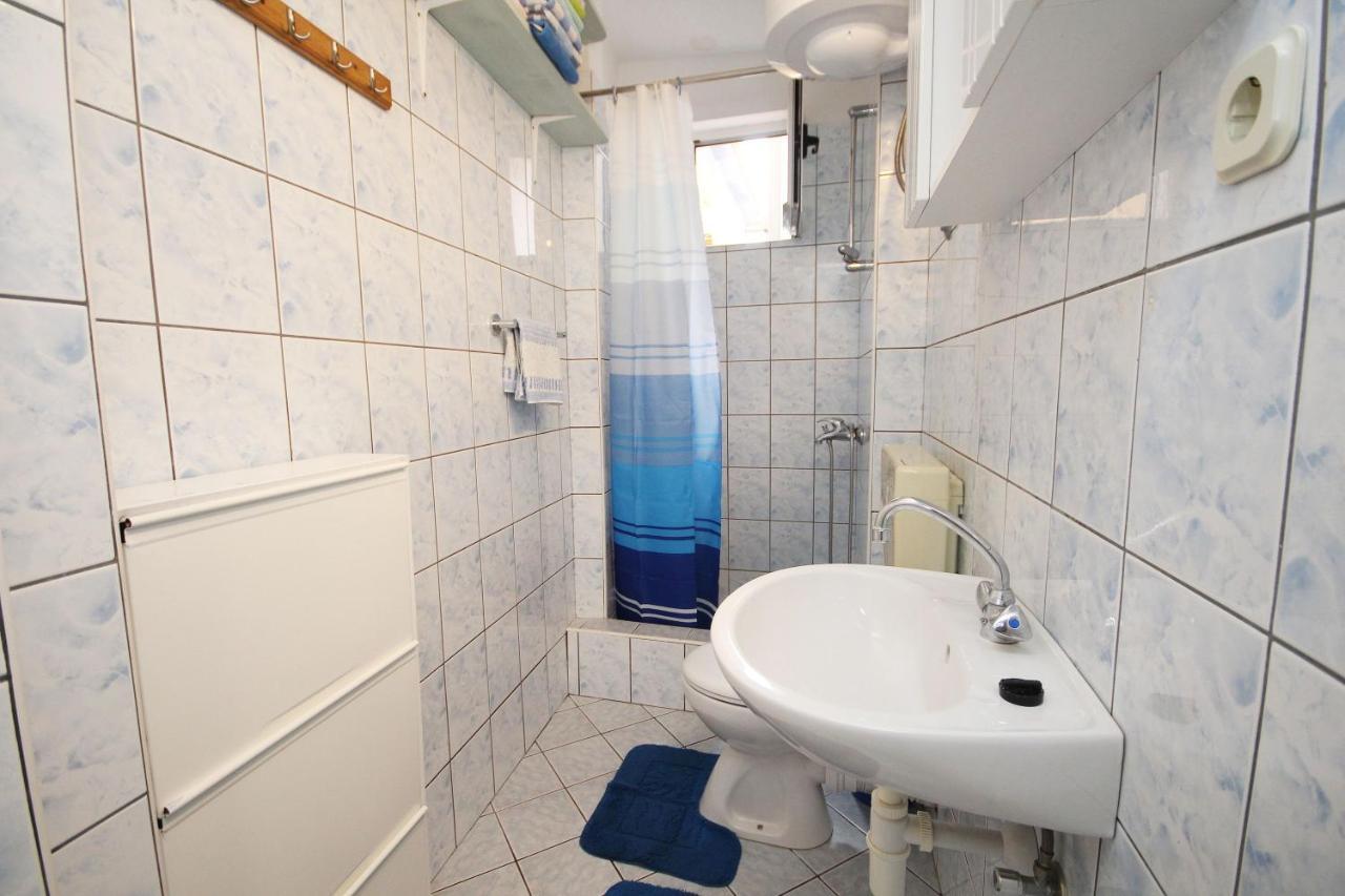 Apartman Gabriel Podgora Exterior foto